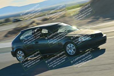 media/Dec-13-2025-Extreme Speed (Sat) [[d129ecb0b9]]/Beginner/Session 3 (Turn 5)/